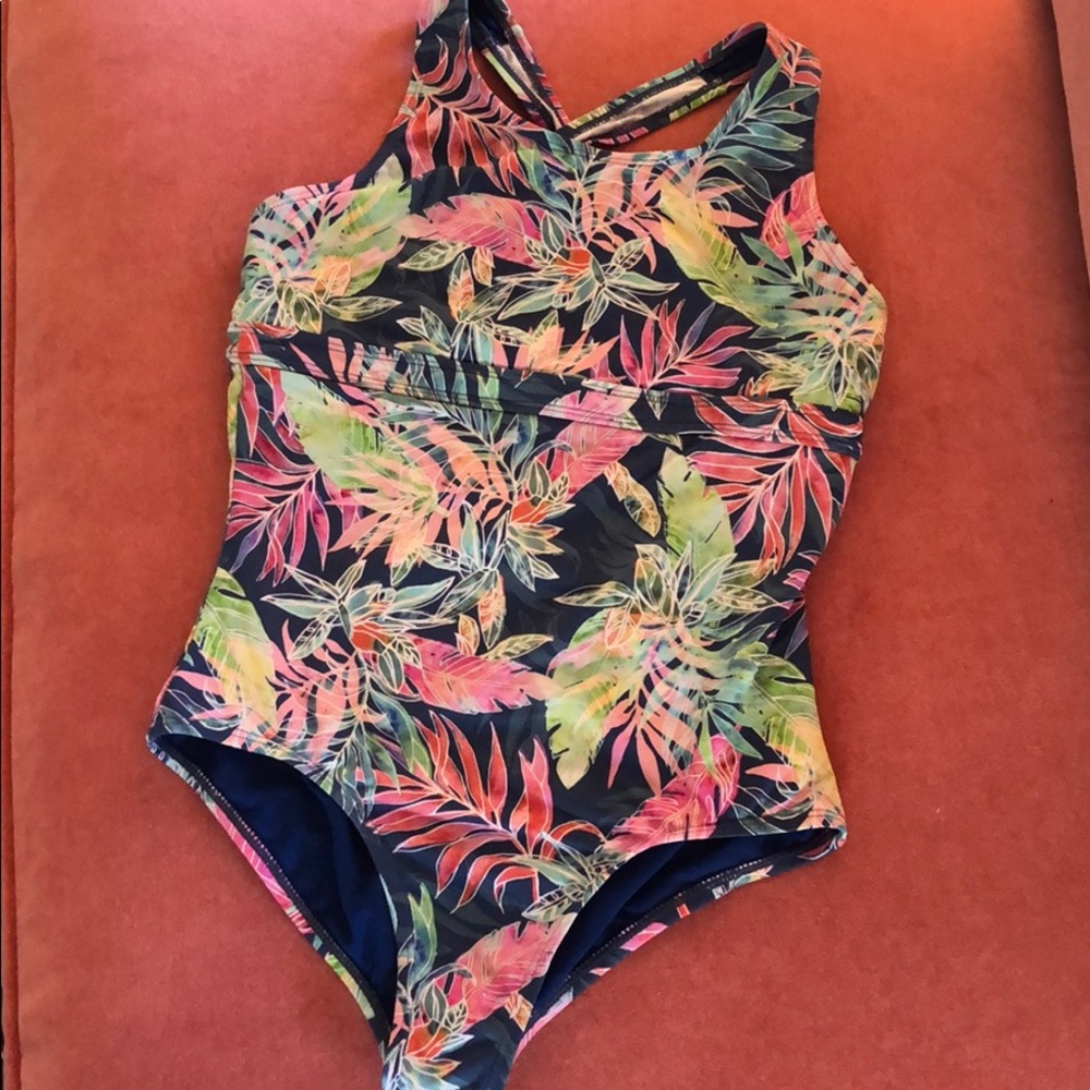 Athleta Girl Size XL / 14 One Piece Swimsuit